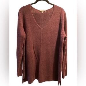 Neiman Marcus Cashmere V-Neck Long Sleeve Sweater Tunic